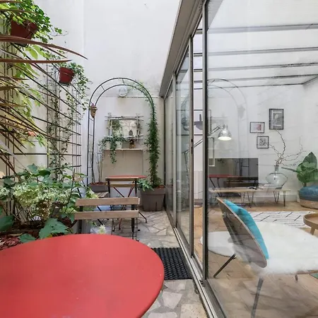 Chic Avec Patio - 2br 6p - Le Marais *