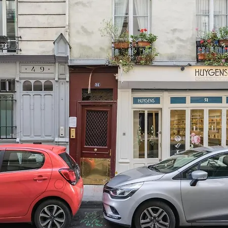 Chic Avec Patio - 2br 6p - Le Marais *