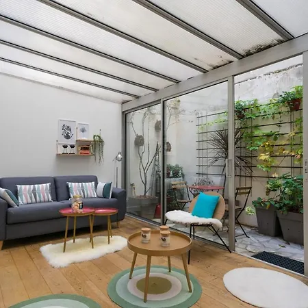 Chic Avec Patio - 2br 6p - Le Marais Daire *